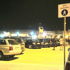 Sosta selvaggia sul porto di Trani