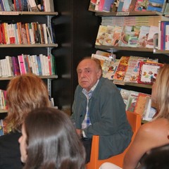 Alberto Bevilacqua presenta a Trani il suo ultimo libro