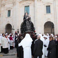 Trani, venerdì santo - processione della Madonna Addolorata