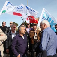 Carcere di Trani, sit-in di protesta degli agenti di polizia penitenziaria