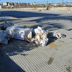 Mercato di Trani, gli ambulanti sporcano