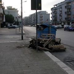 Dopo Natale i presepi finiscono abbandonati per strada