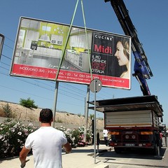 Rimozione impianti pubblicitari abusivi