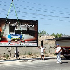 Rimozione impianti pubblicitari abusivi