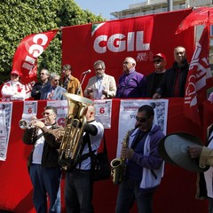 Trani, sciopero CGIL Bat - 6 maggio 2011