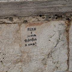 Scritte sulla Cattedrale di Trani