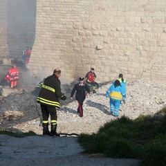 Trani, donna precipita dal muraglione del Castello Svevo
