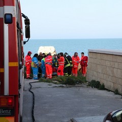 Trani, donna precipita dal muraglione del Castello Svevo