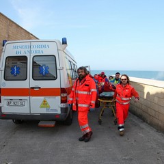 Trani, donna precipita dal muraglione del Castello Svevo