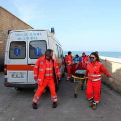Trani, donna precipita dal muraglione del Castello Svevo