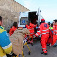 Trani, donna precipita dal muraglione del Castello Svevo