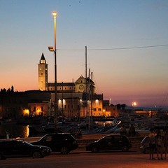 Trani, bella di notte