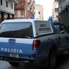 Allarme pacco bomba a Trani