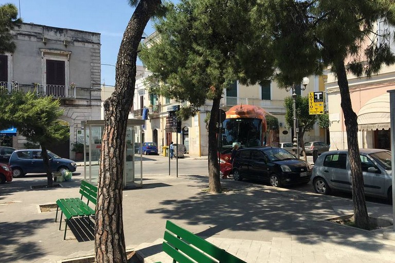 Bus bloccato in Piazza Gradenico