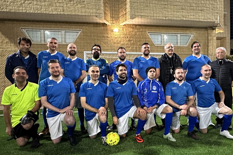 Arcidiocesi - Rappresentativa calcio del clero. <span>Foto Tonino Lacalamita</span>