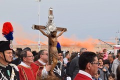 Dopo due anni di assenza ritorna a Trani la festa del Crocifisso di Colonna