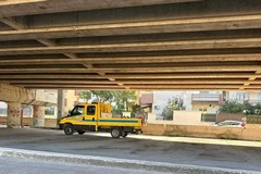 Il Parcheggio "a rischio alternato" sotto la SS.16bis: a Trani un caso di competenza e sicurezza