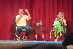 Castel dei Mondi | Marco Giallini a Trani fra vinili e ricordi: «La musica mi fa sentire nell’intimità di casa»