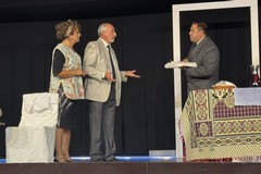 Successo per l'apertura di "Venerdì a Teatro": Eduardo De Filippo emoziona Trani