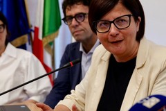 Debora Ciliento, Assessora ai Trasporti - Regione Puglia, annuncia sconto del 50% sugli abbonamenti per studenti pendolari