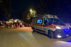 Scavalca il cancello della Villa comunale e resta infilzato, ferito un ragazzino