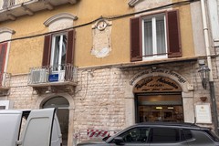 L' Editoriale. Scusate il disturbo | L'urgenza a Trani corre piano: ci vogliono due anni per pagare 653 euro di lavori "immediati"