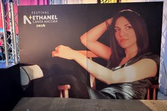 Il canto dell'anima sotto le stelle di Trani: la magia, il ricordo e la commozione di “Nethanel canta ancora” a Palazzo Beltrani