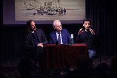 Trani si rispecchia nel suo passato: il successo de "Il Tranesiere" al Teatro Mimesis