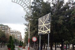 Isola pedonale in piazza della Repubblica: installata la segnaletica