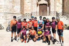 L'ex campione del ciclismo Alessandro Vanotti in visita a Trani