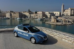 Sventato furto di auto a Trani grazie alla Polizia di Stato, in fuga i ladri