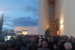Lacrime e commozione per l'ultimo saluto a Teresa di Tondo