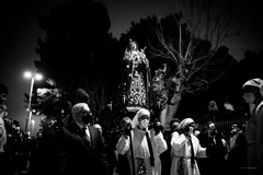 Tra poche ore "la notte della Madonna" a Trani: il dolore delle mamme del mondo in una struggente poesia di Rino Negrogno e in un meraviglioso report di foto