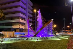Giochi di luce e acqua zampillante, inaugurata la fontana di via Istria