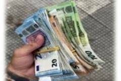 Associazione a delinquere finalizzata alla spendita di banconote false e traffico di stupefacenti, due arresti della Polizia di Stato