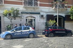 Trani: Polizia e Carabinieri chiudono per due settimane un’attività commerciale nel centro cittadino