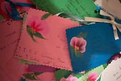 "Liberi di rifiorire": lunedì al Cosmai le cartoline dell'Amore e della Gentilezza