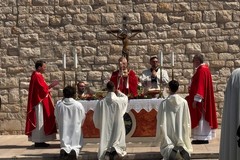 Crocifisso di Colonna, primo atto: la solenne celebrazione sul Sagrato del Monastero