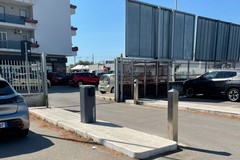 Pta di Trani, parcheggio invaso durante il mercato: disagi per il personale Asl