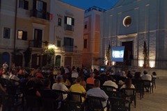 "E...state con Enzo": domenica in piazza Tomaselli la proiezione di "Mannegghi'a la mèserie"con Enzo Guacci