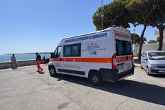 Scivola sugli scogli a Trani: ferito alla testa un settantenne