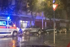 In corso nella tarda serata l'accertamento sanitario obbligatorio  sull'uomo che vive da settimane in corso Imbriani a Trani