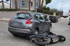 Incidente tra auto e moto in via Arno a Trani, ferito il motociclista