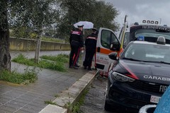 Eroe per caso sulla SS16 bis: tranese salva un 34enne da un gesto estremo