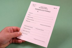 Ricoverato fuori città, rischia di non poter votare: la denuncia di un cittadino tranese