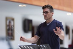 Da Trani al palco con Nina Zilli, Michele Corcella dirige la Martini Big Band