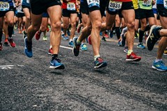 “Lungo il Mare”, Trani corre verso l’Urban Trail: 11 km tra città, spiaggia e paesaggio