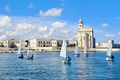 Sardellinia Cup, Trani saluta l’estate tra vela e pesca: 43 equipaggi in gara