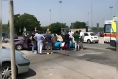Pirata della strada travolge uno scooter e fugge: paura sul lungomare di Trani