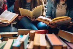 La cultura entra in classe: libri in dono alla "Rocca-Bovio- alumbo" dalla Accademia "Letteralmente" di Trani
